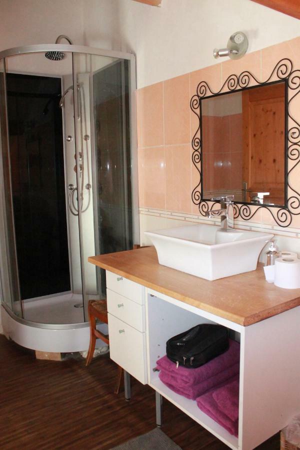 Belle Maison De Montagne Casteil Екстериор снимка