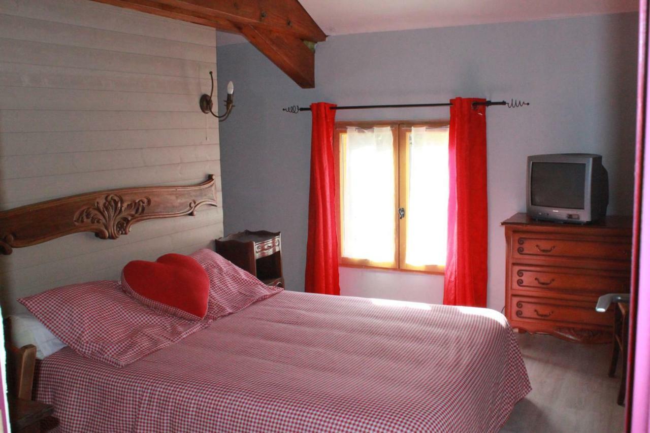 Belle Maison De Montagne Casteil Екстериор снимка